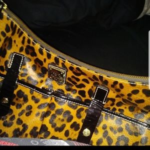 Dooney & Bourke Medium Safari Bag